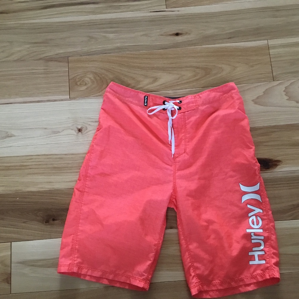 Men’s Long Hurley Shorts Size 28